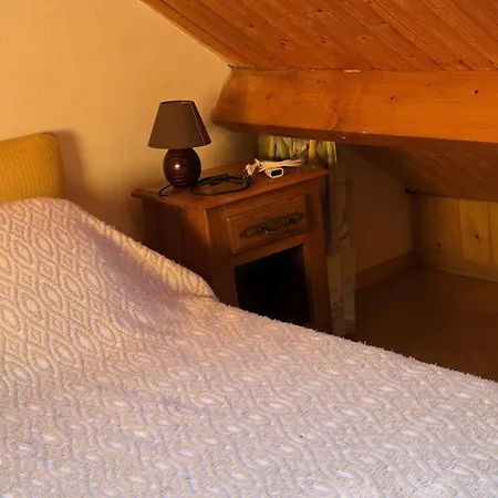 Les Trois Maisons - Jaune Holiday home *