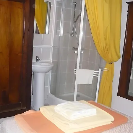 Tatil Evi Les Trois Maisons - Jaune *